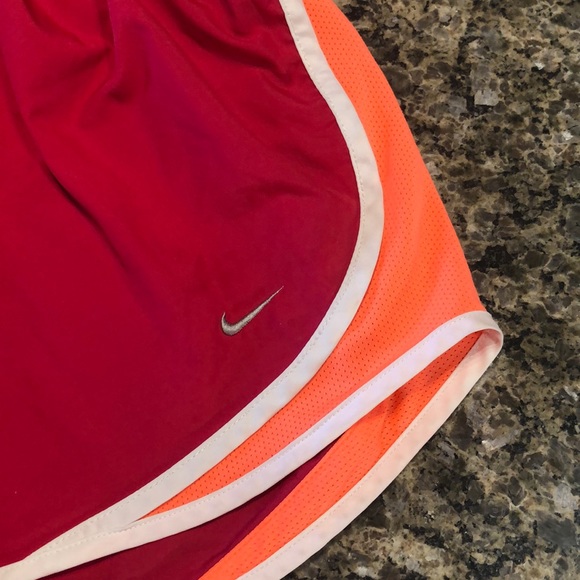 Nike Athletic Shorts Small - Magenta Pink / Coral - Picture 3 of 3